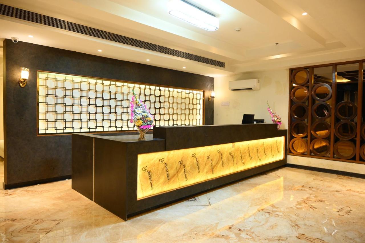 Neel Clarks Inn Express Agra  Extérieur photo
